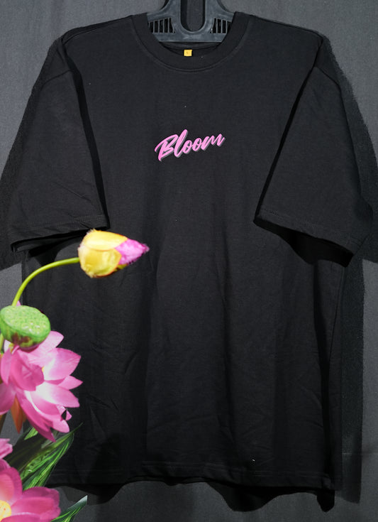 Eros Bloom - Greek Love Child Art Black Oversized Tee